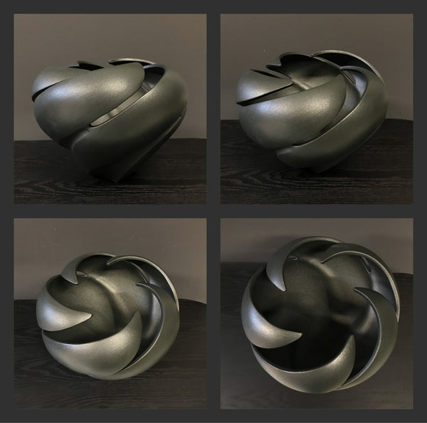 Object VB - Twist vase / Matte Black